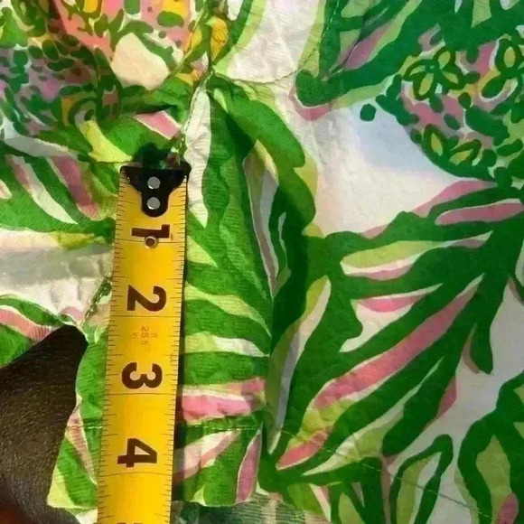 Lilly Pulitzer Callahan Shorts Size 00 Green And Pink Leaf Pattern Beach Pool - Picture 6 of 6